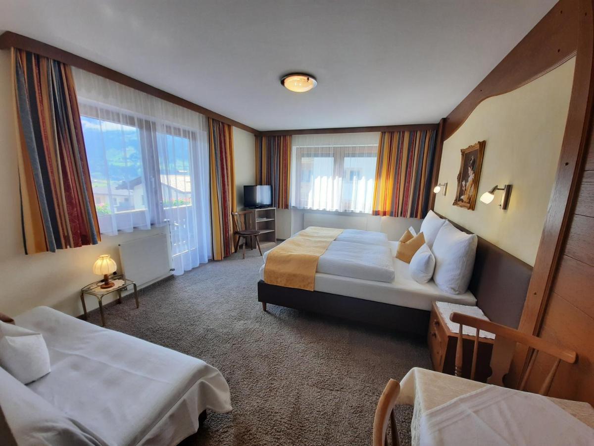 Gaestehaus Burgi Fügen Εξωτερικό φωτογραφία
