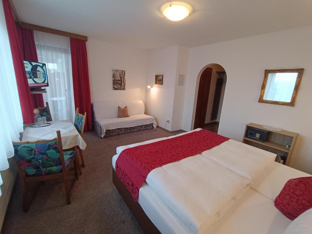 Gaestehaus Burgi Fügen Εξωτερικό φωτογραφία